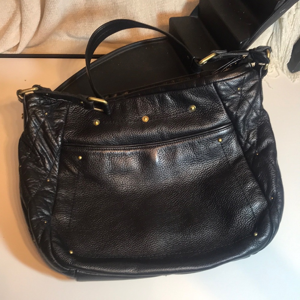 Stone Mountain pebble black leather shoulder